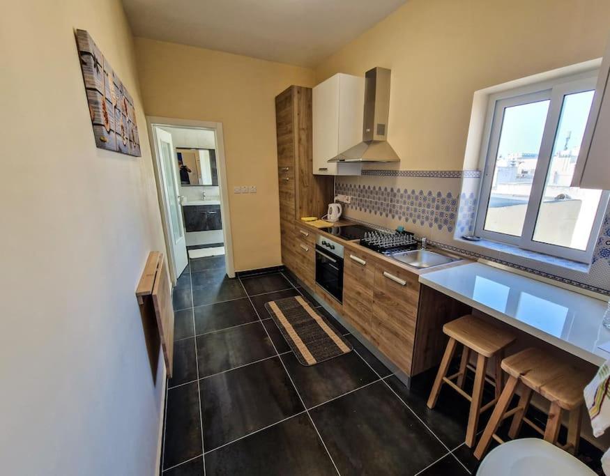 Comfy And Cosy. Leilighet San Pawl il-Baħar Eksteriør bilde